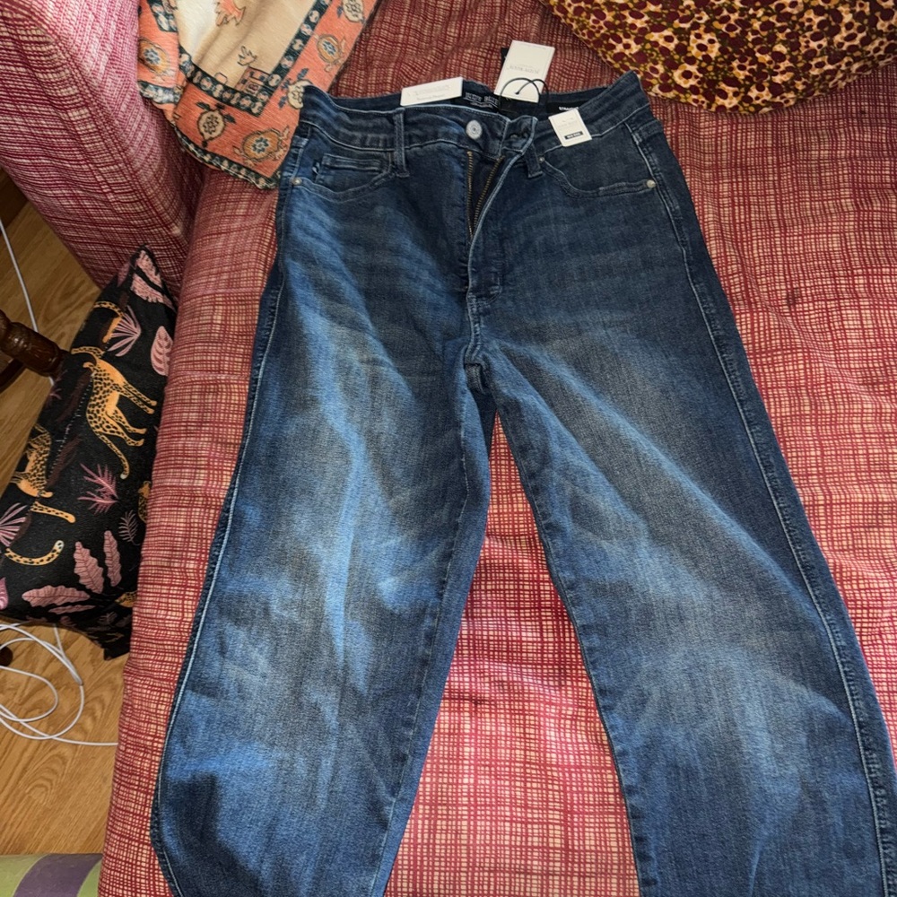 Judy blue mid rise jeans. Size 11